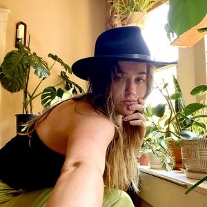 Meet your Posher, Patricia